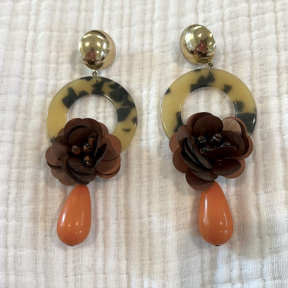 Tortoise Metallic Brown Flower with Orange Drop Earring - Lightweight!